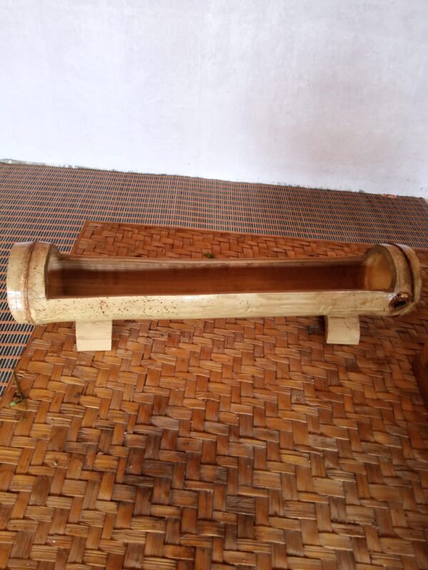 Bamboo Stand Feeder
